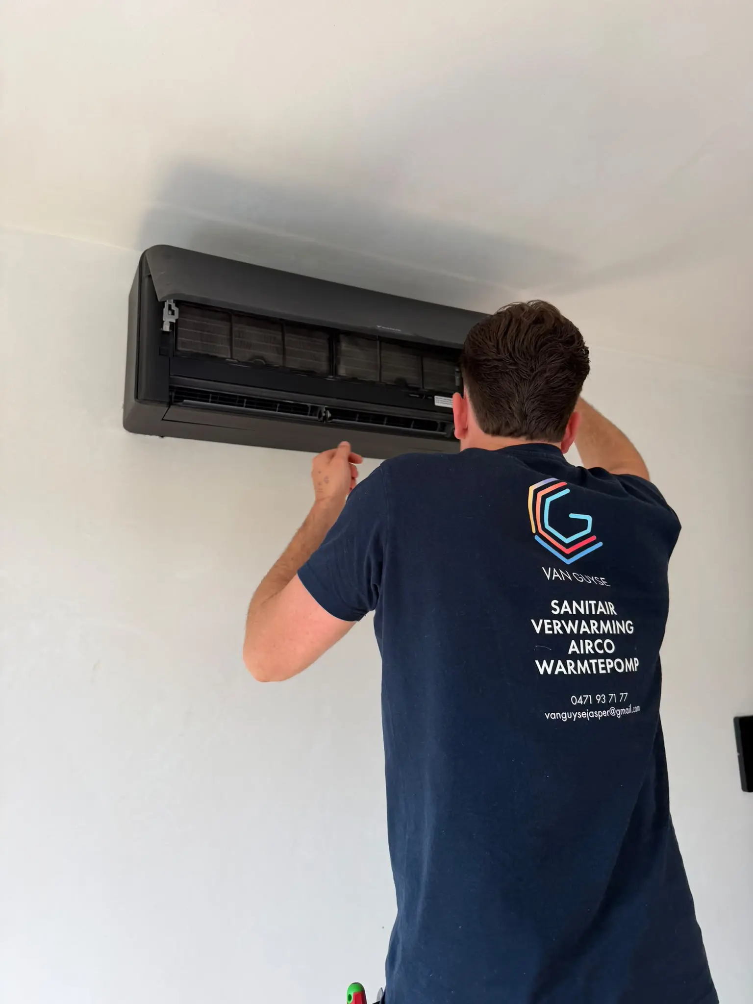 Daikin Stylish binnenunit geplaatst in een woonkamer te Sint-Niklaas, Waasland
